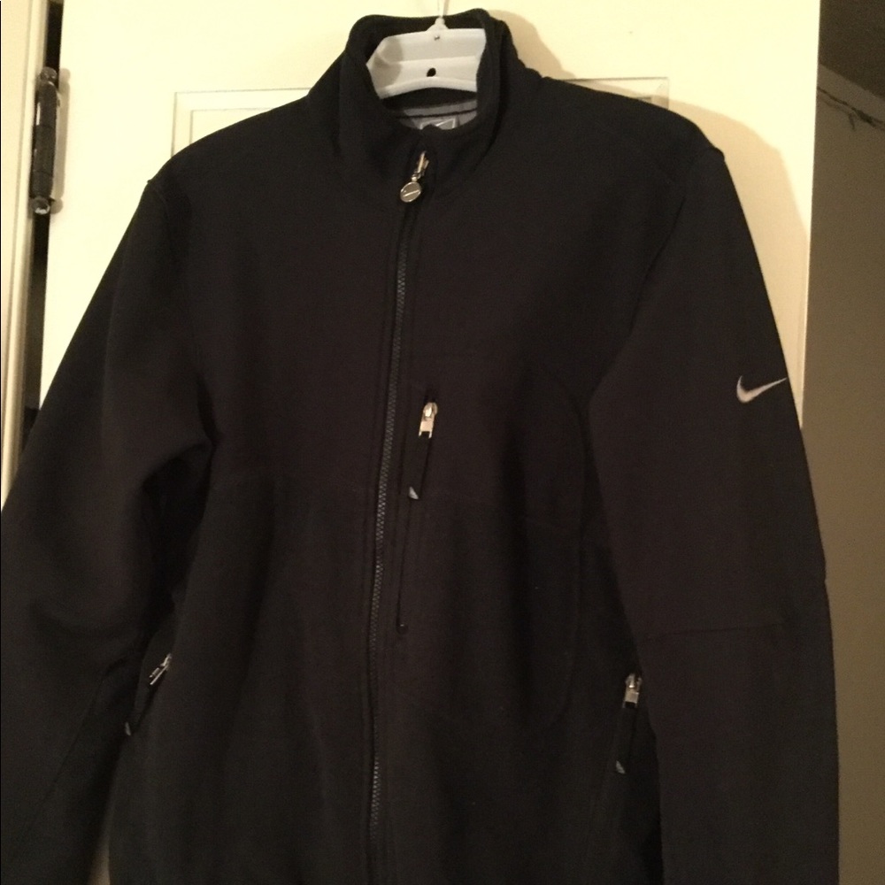 Medium Nike Men’s performance jacket